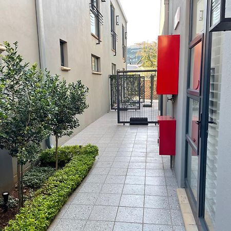 The Wantage Suites Johannesburg Exterior photo