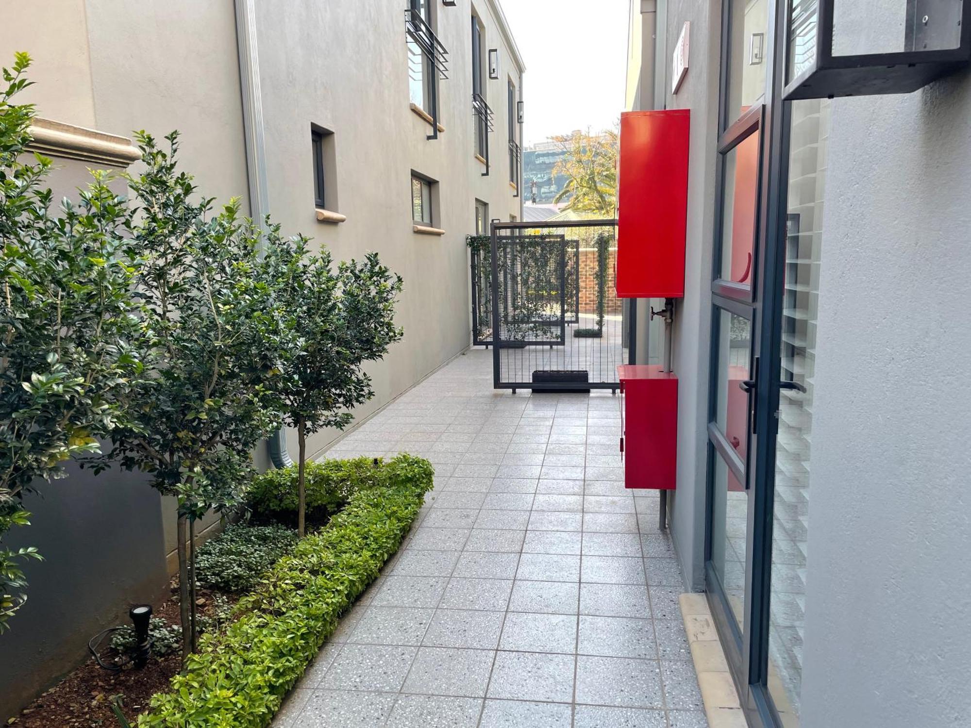 The Wantage Suites Johannesburg Exterior photo